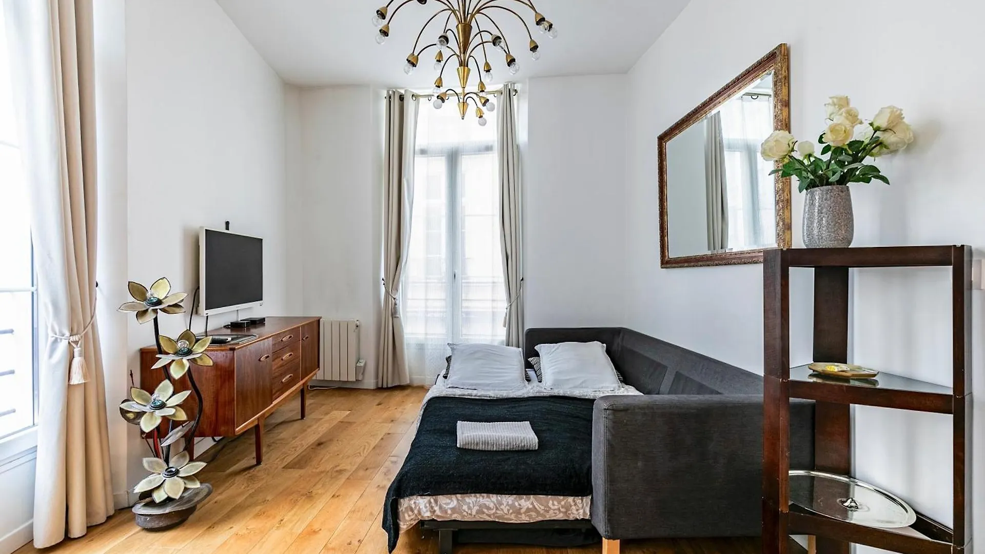 Paris Center - 1St Palais Royal/Louvre Museum Apartment 0*,  France